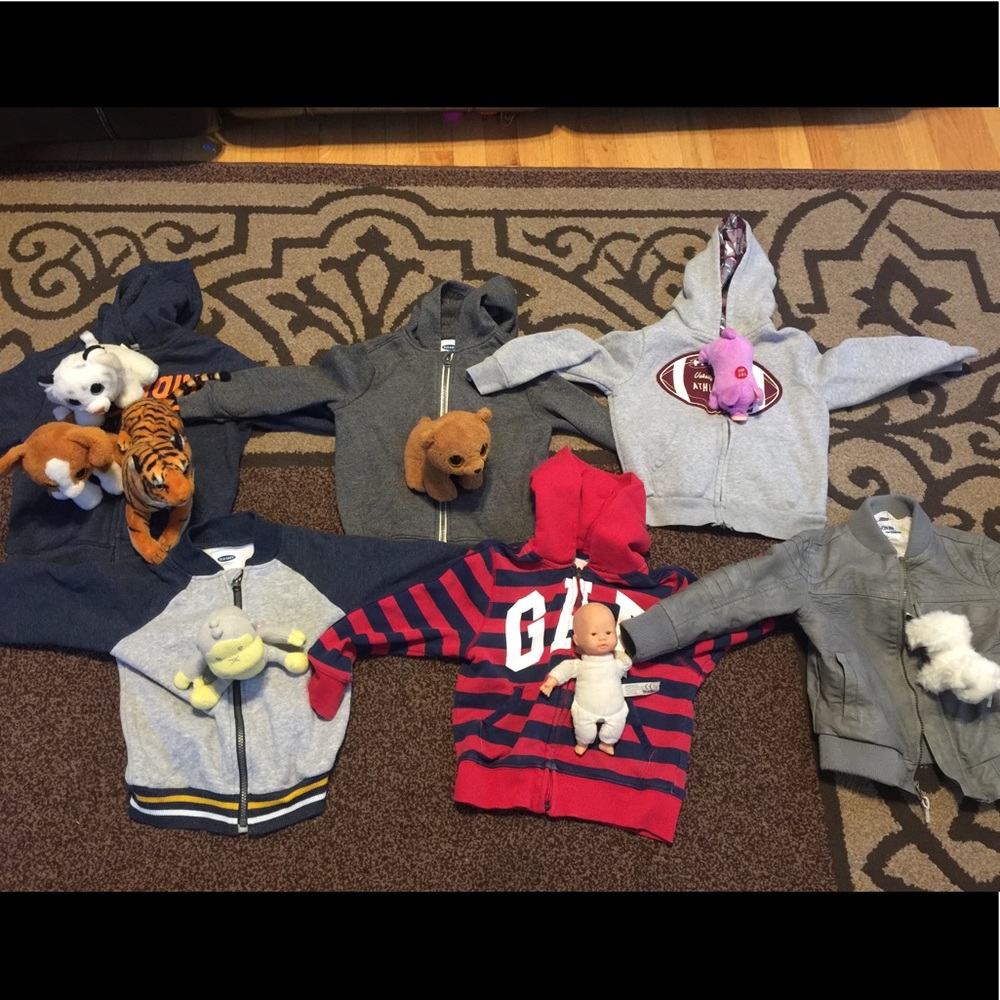 Bundle of 6 hoodies and jacket - Gap and Old navy